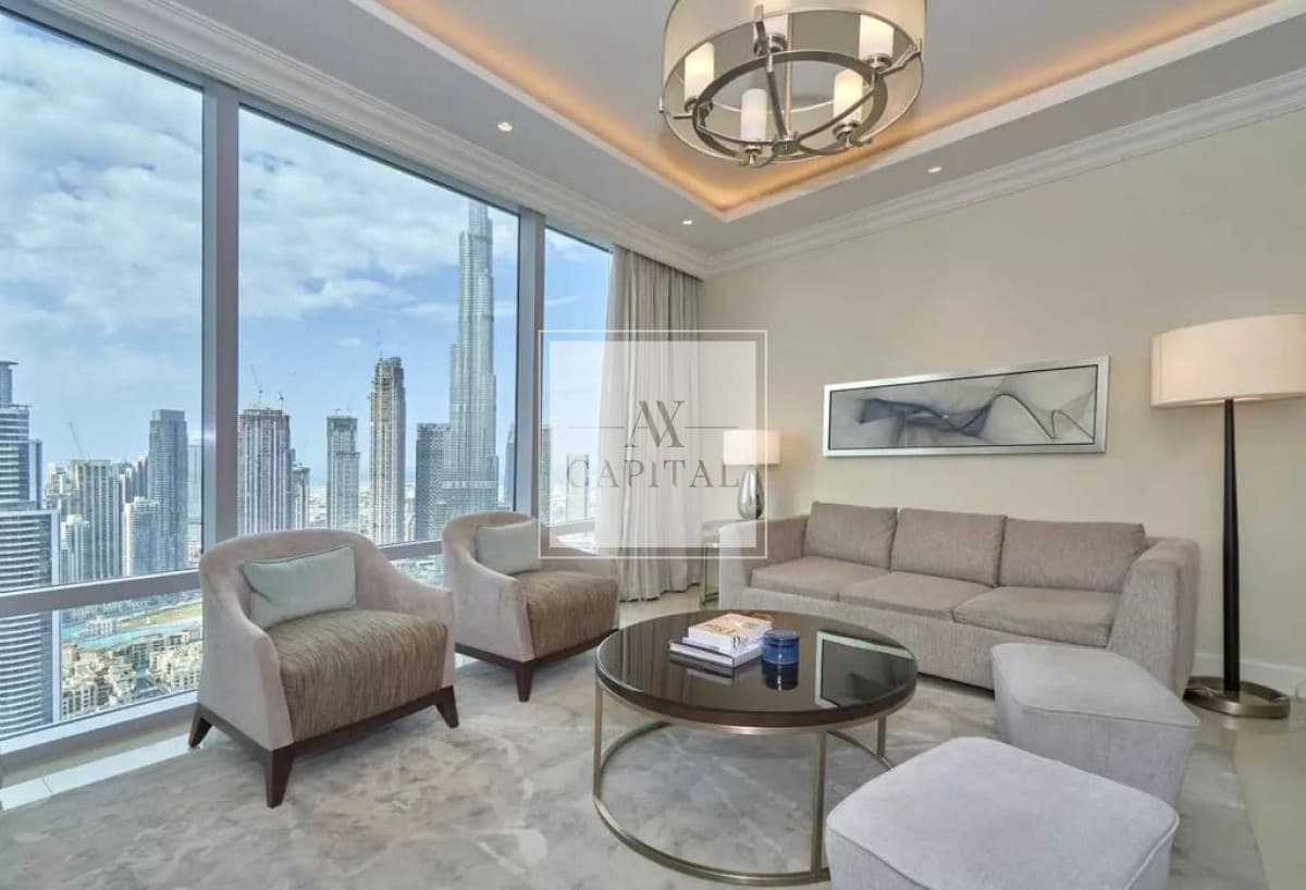 02 Type | High Floor | Middle Unit | Vacant