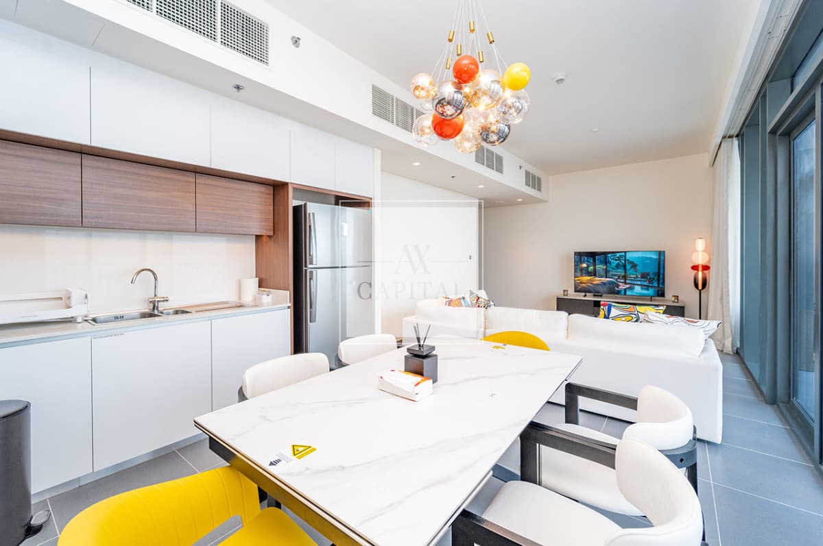 Skyline Views | Luxury Furniture | Bright unit - 2