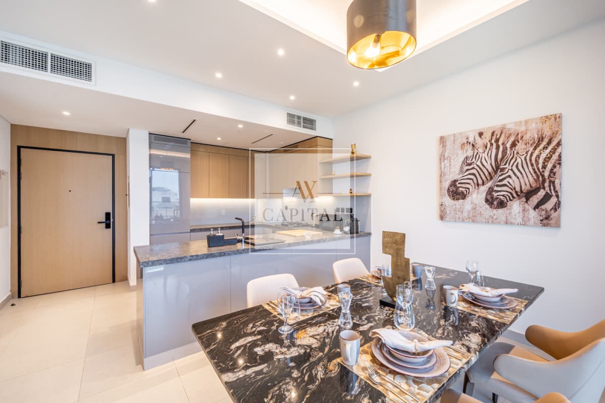 Spacious 1 BR | All Bills Included | Luxurious