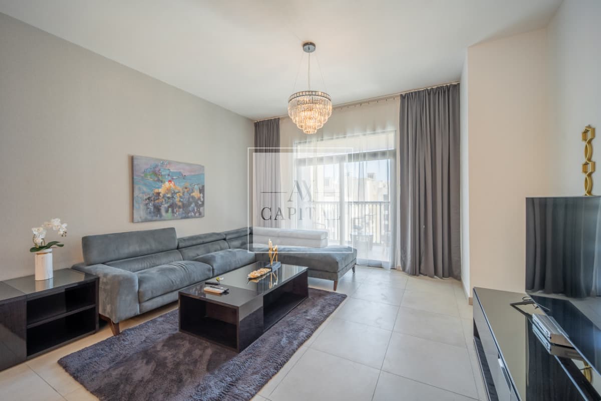 Upgraded | Unfurnished | Sea View apartment - 3