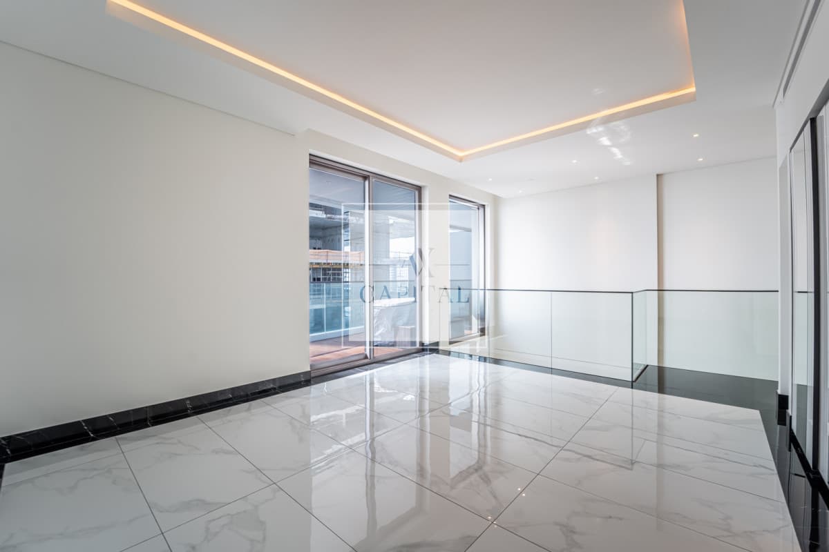 Spacious Layout | 1BR Duplex | Jacuzzi