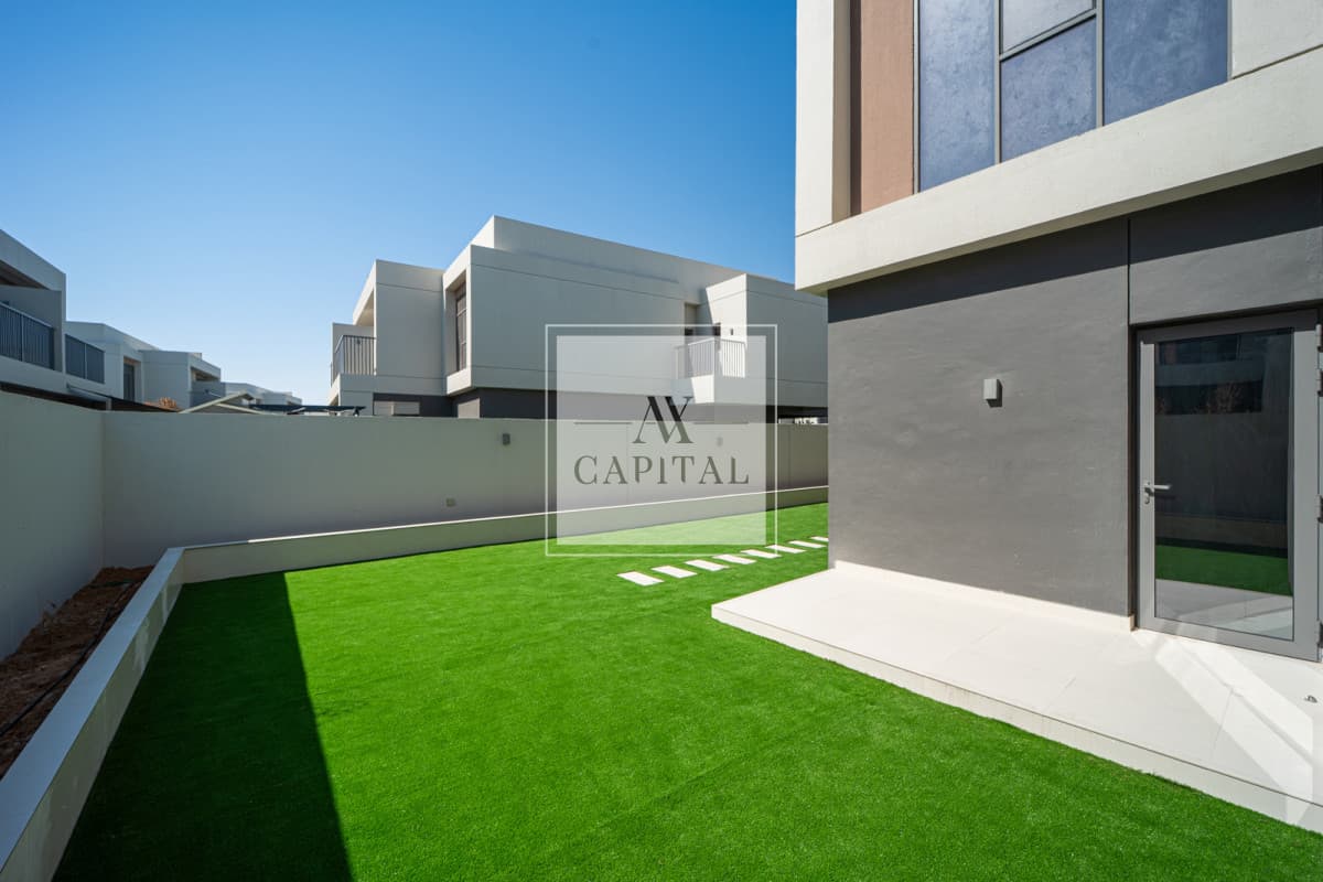 Semi Detached Villa | Single Row | Vacant - 2