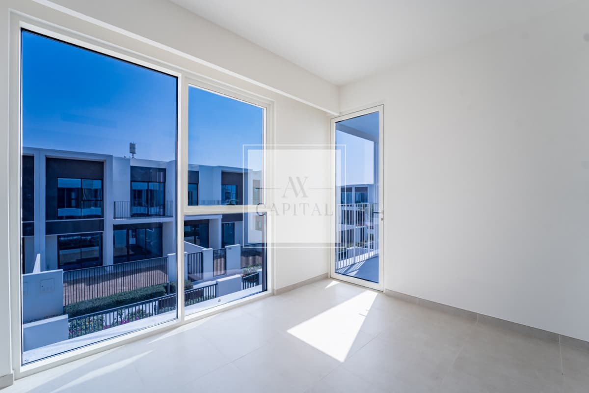 Ready | Single Row | Vacant | Close to Park - 3