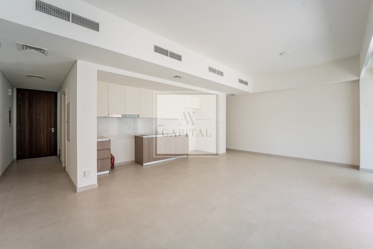 Single Row | Near to Pool | Middle kitchen
