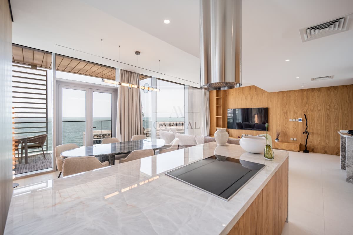 Fully Upgraded | Great Layout | Sea View - 3