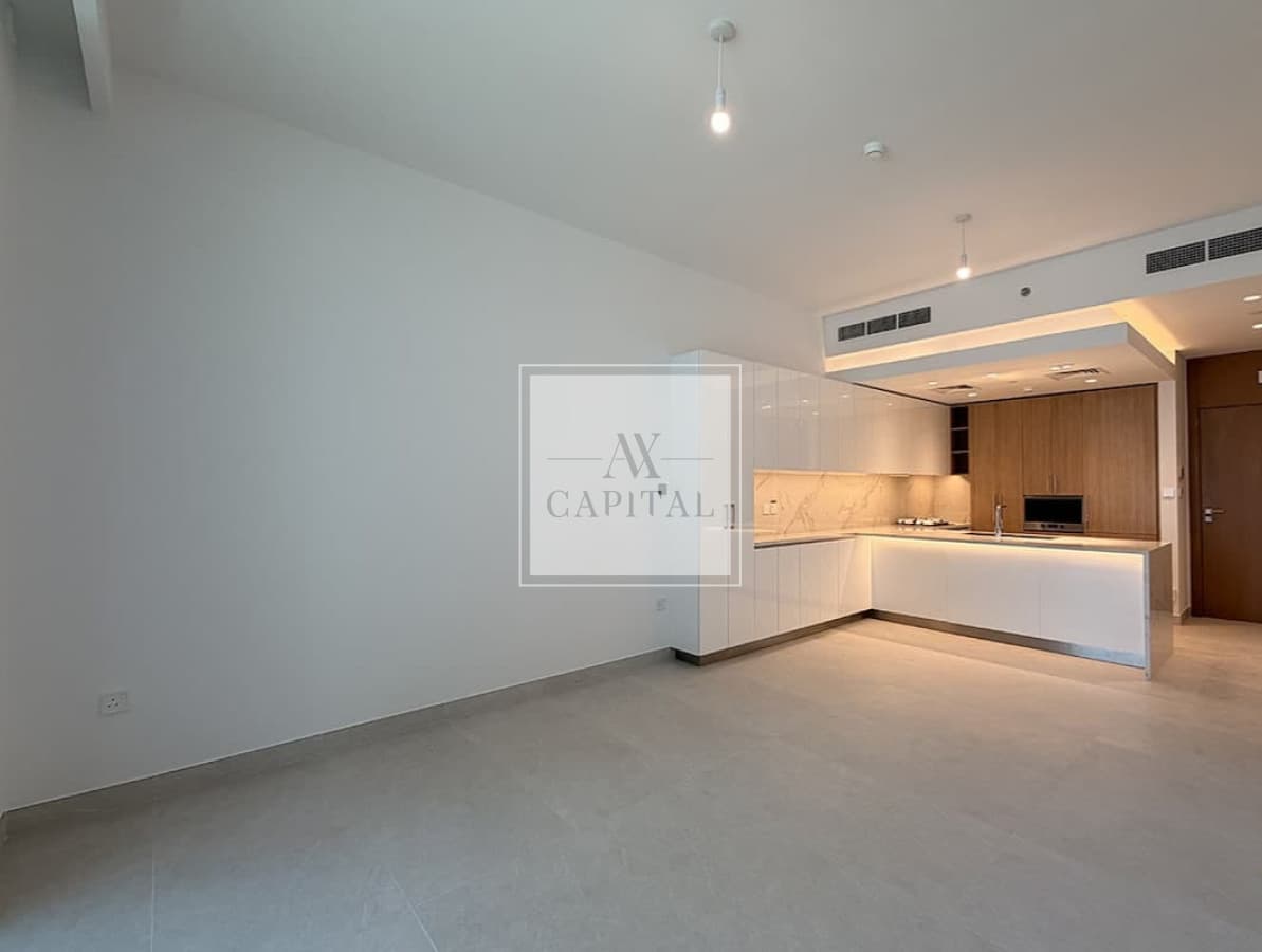 Vacant | Ready To Move | Spacious Layout