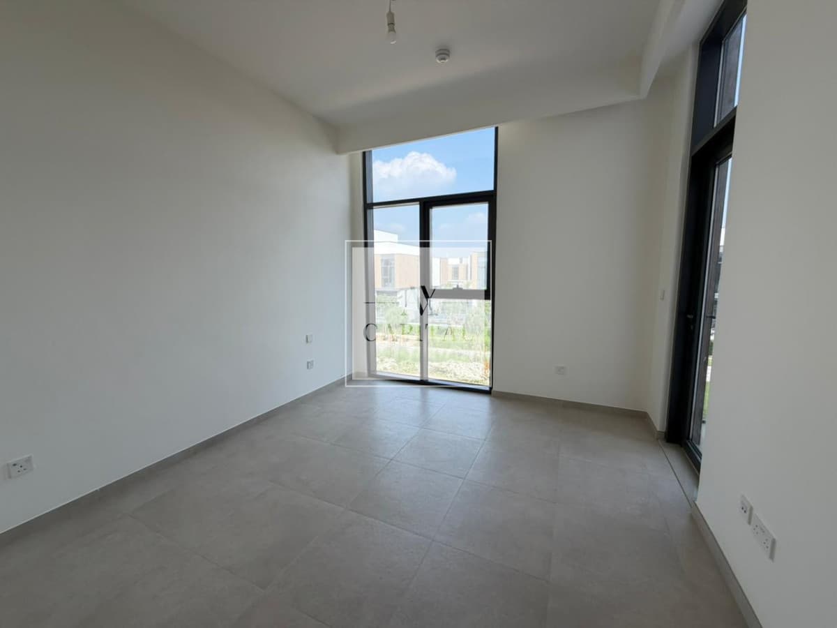 3BR Villa | Mudon Al Ranim | 2 Parking - 3