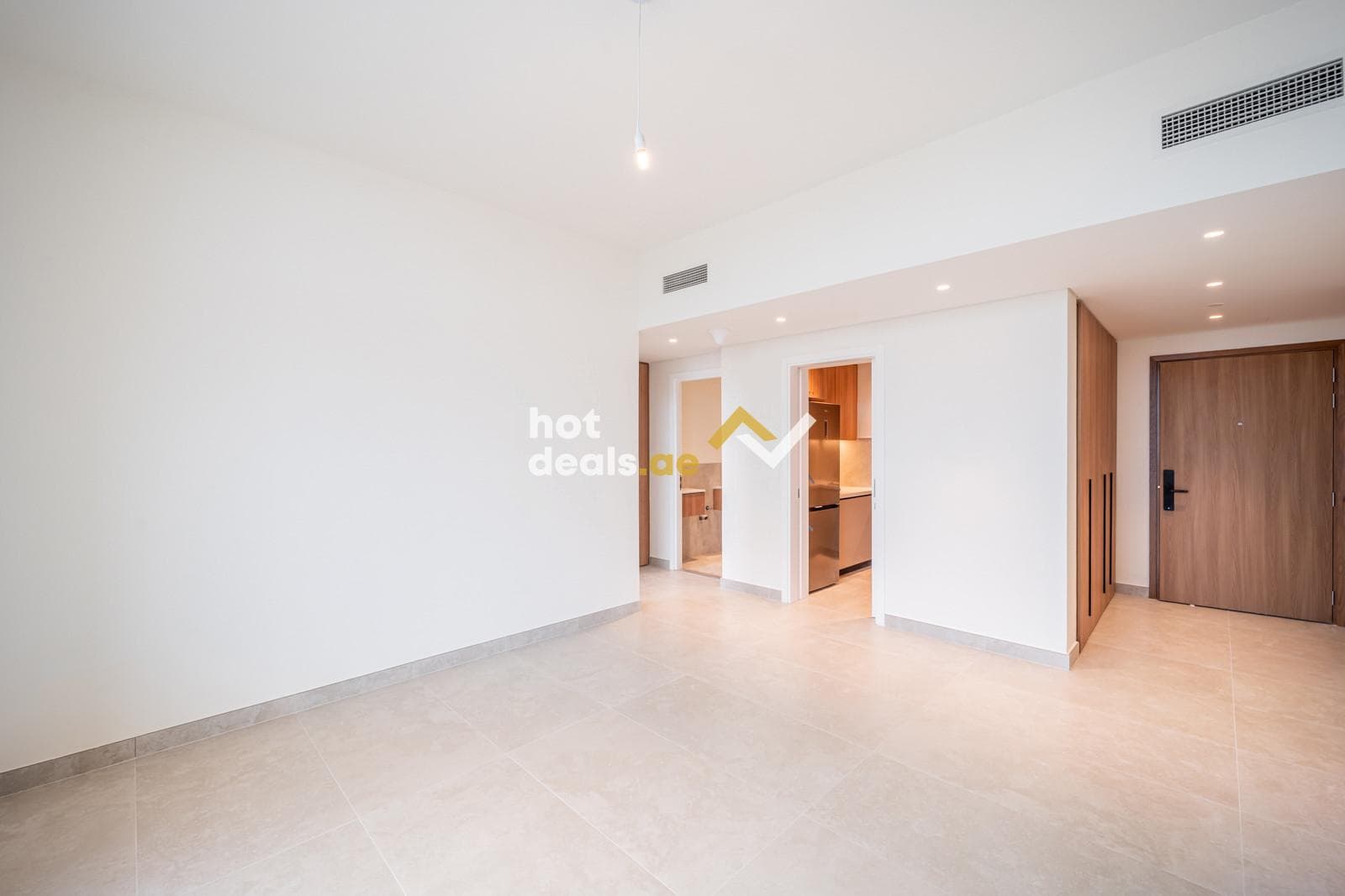 Spacious 2BR for Rent | Flexible Cheques | Bright