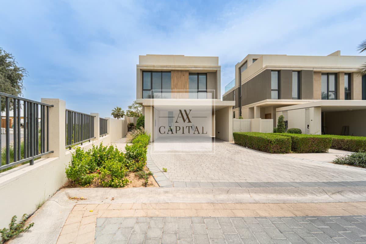 Vacant| Standalone |Rare unit | 3bed + maids