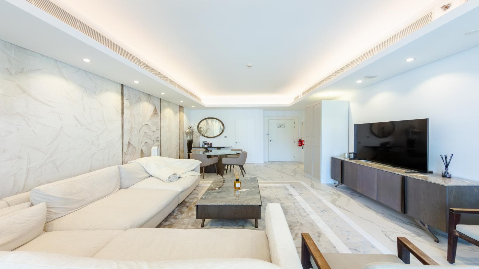 High Floor | Upgraded Unit | Fully Furnished